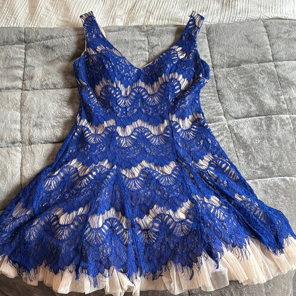 Elegant Blue Lace Dress
